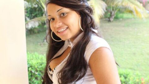 Chica dominicana linda y sexy follando con un tipo negro
